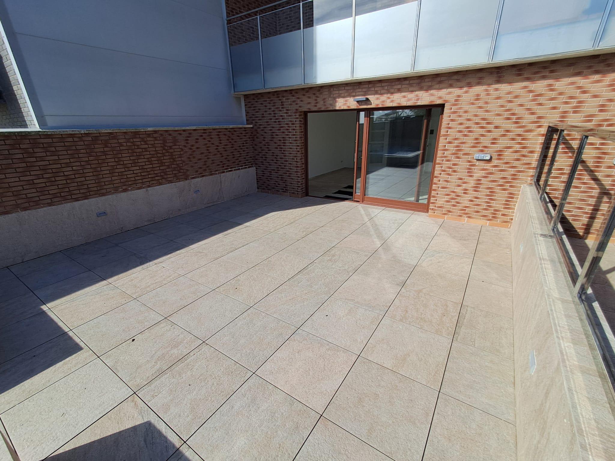 Imagen 11 Casa en venta en Torrefarrera / Casa adosada de alto standing en Torrefarrera