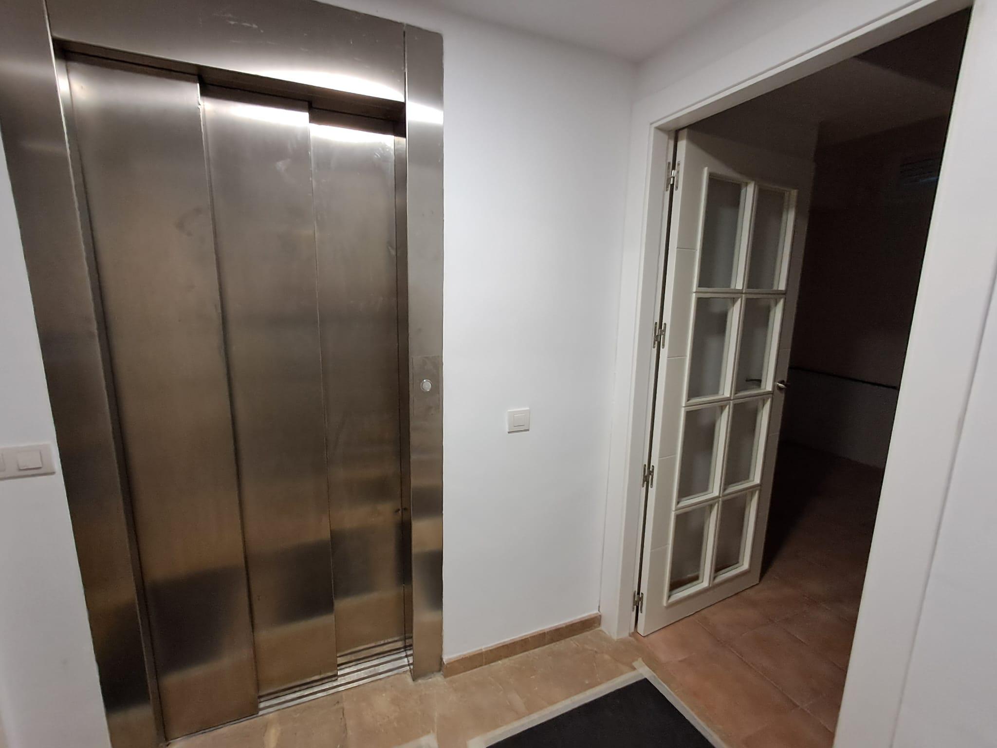 Imagen 23 Casa en venta en Torrefarrera / Casa adosada de alto standing en Torrefarrera