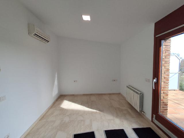 Imagen 12 Inmueble 300352 - Casa en venta en Torrefarrera / Casa adosada de alto standing en Torrefarrera