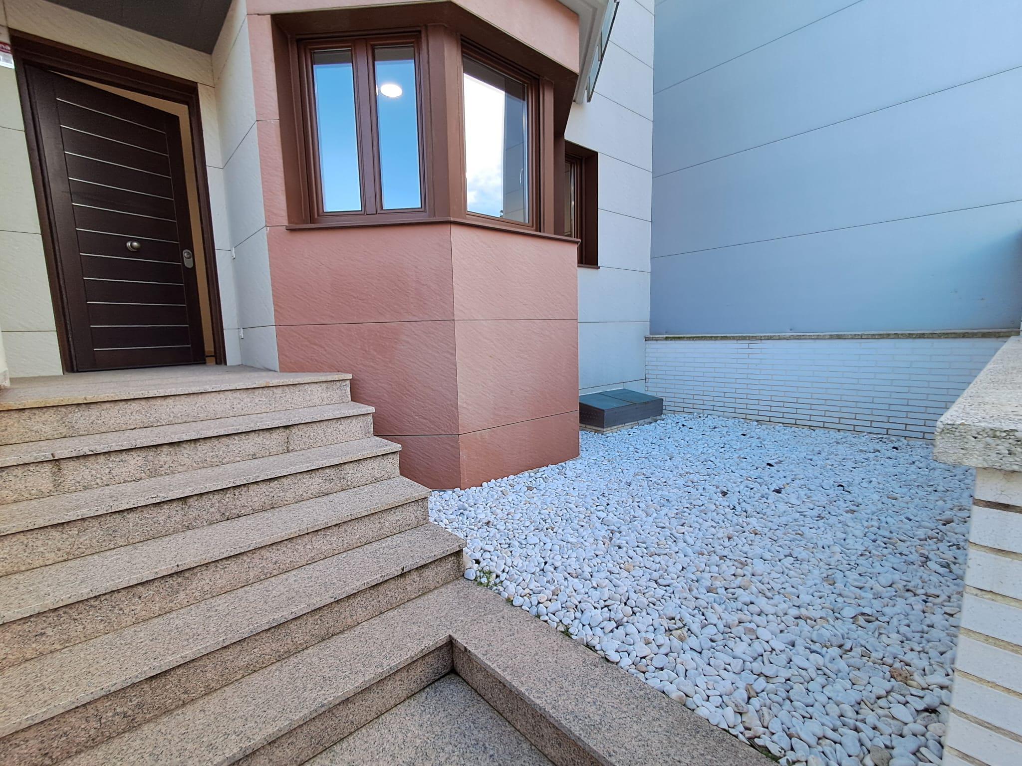 Imagen 3 Casa en venta en Torrefarrera / Casa adosada de alto standing en Torrefarrera