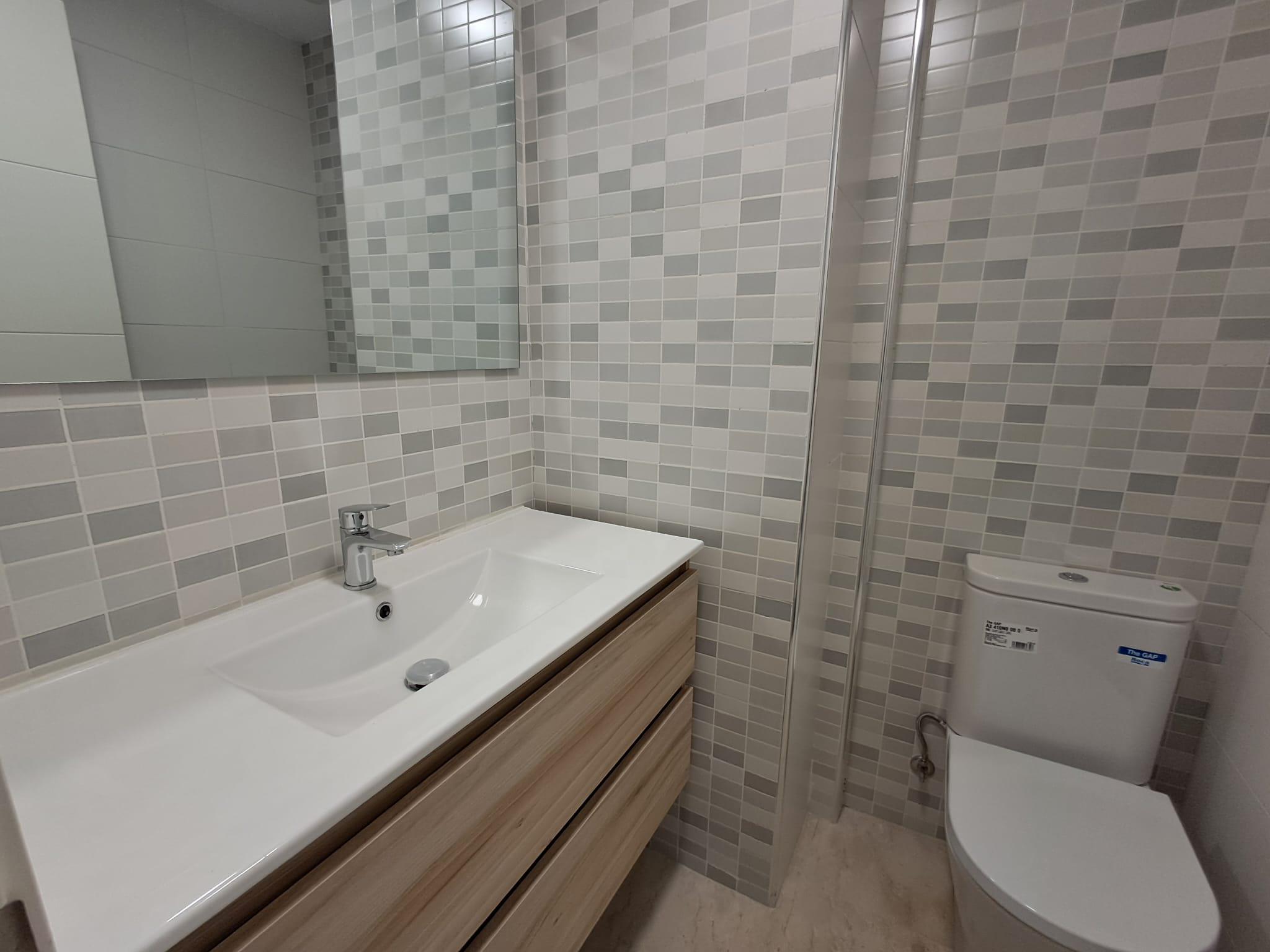 Imagen 18 Casa en venta en Torrefarrera / Casa adosada de alto standing en Torrefarrera