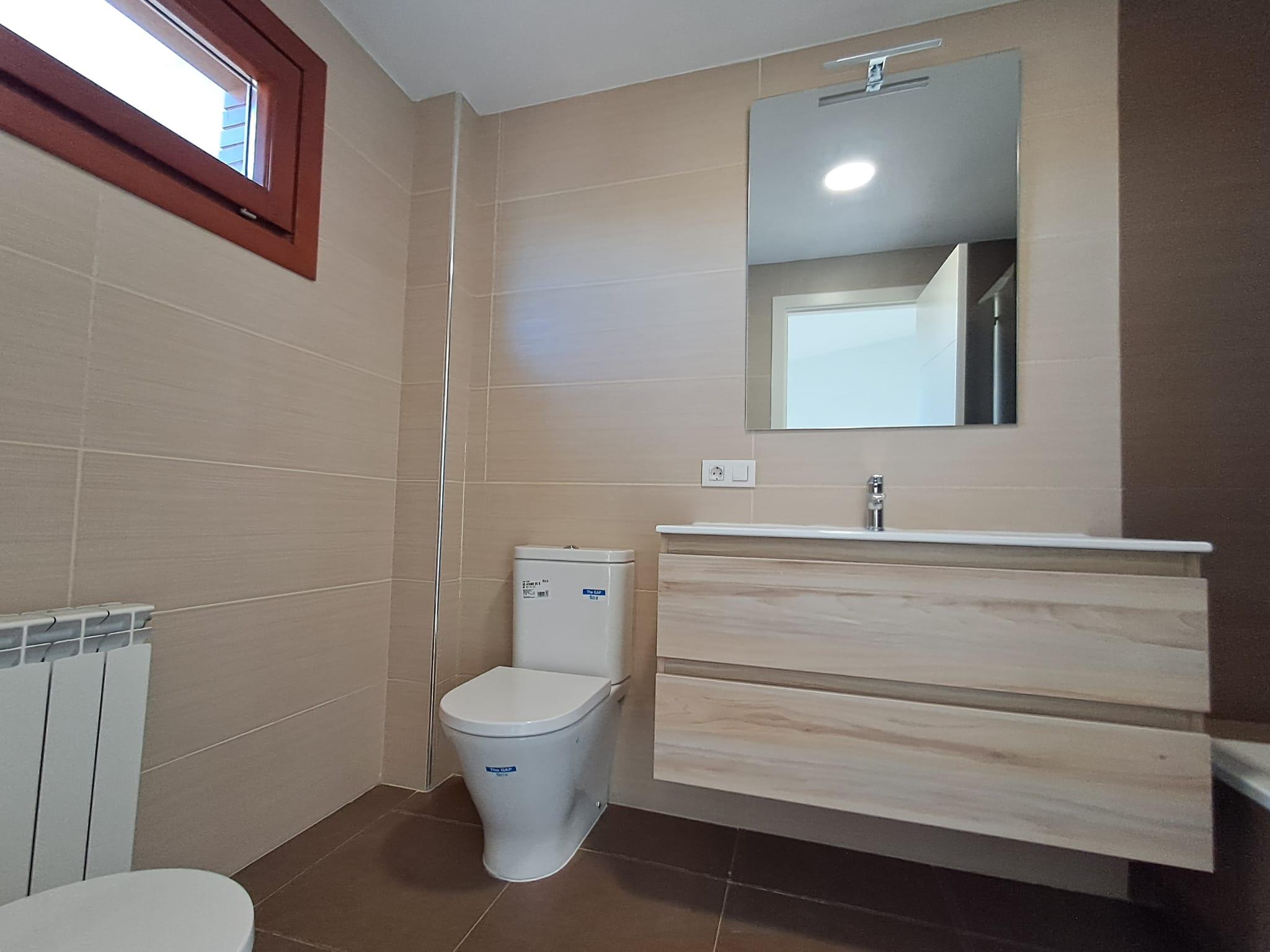 Imagen 21 Casa en venta en Torrefarrera / Casa adosada de alto standing en Torrefarrera