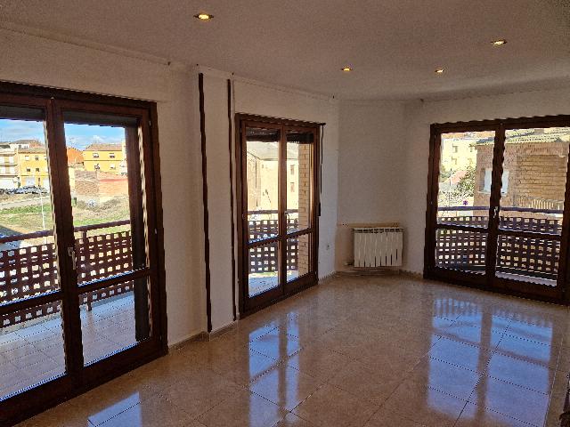 Imagen 2 Inmueble 300432 - Piso en venta en Almacelles / Piso seminuevo en Almacellas