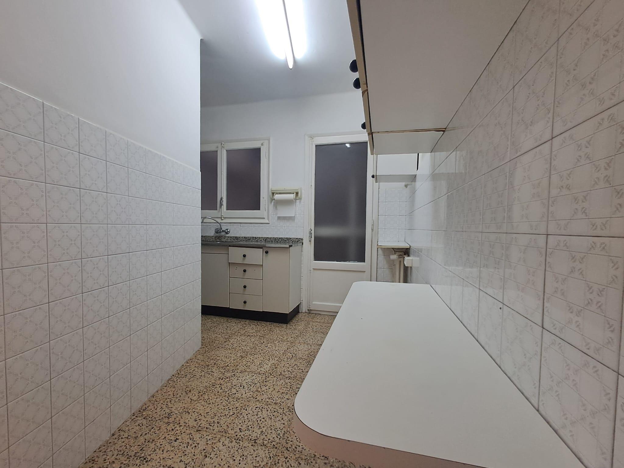 Imagen 2 Piso en venta en Lleida / Avenida Alcalde Rovira Roure