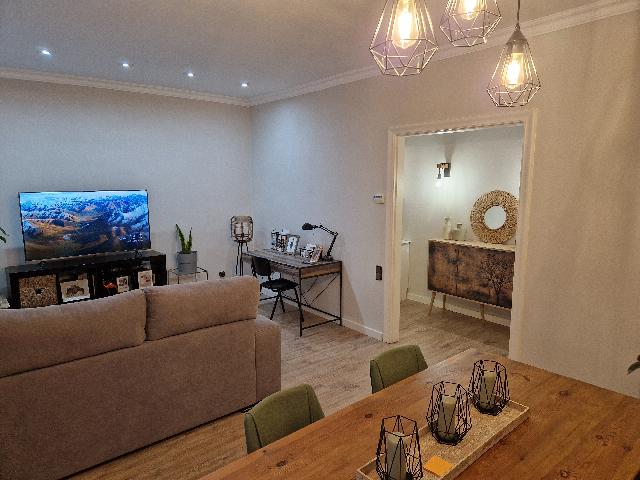 Imagen 1 Inmueble 301387 - Piso en venta en Lleida / Junto aL eje comercial