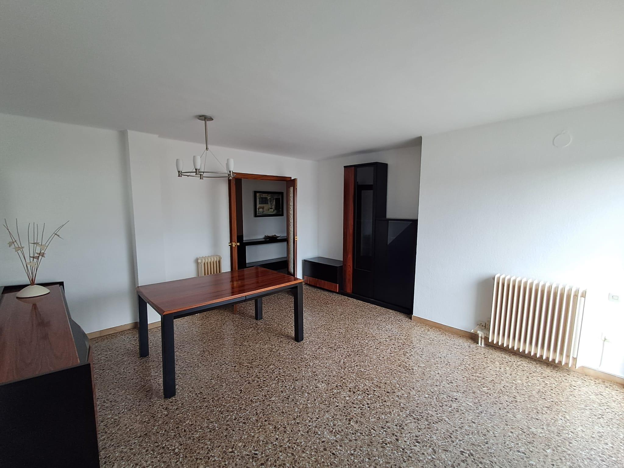 Imagen 6 Piso en venta en Lleida / Espectacular ático en zona alta