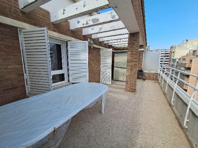 Imagen 2 Inmueble 301803 - Piso en venta en Lleida / Espectacular ático en zona alta