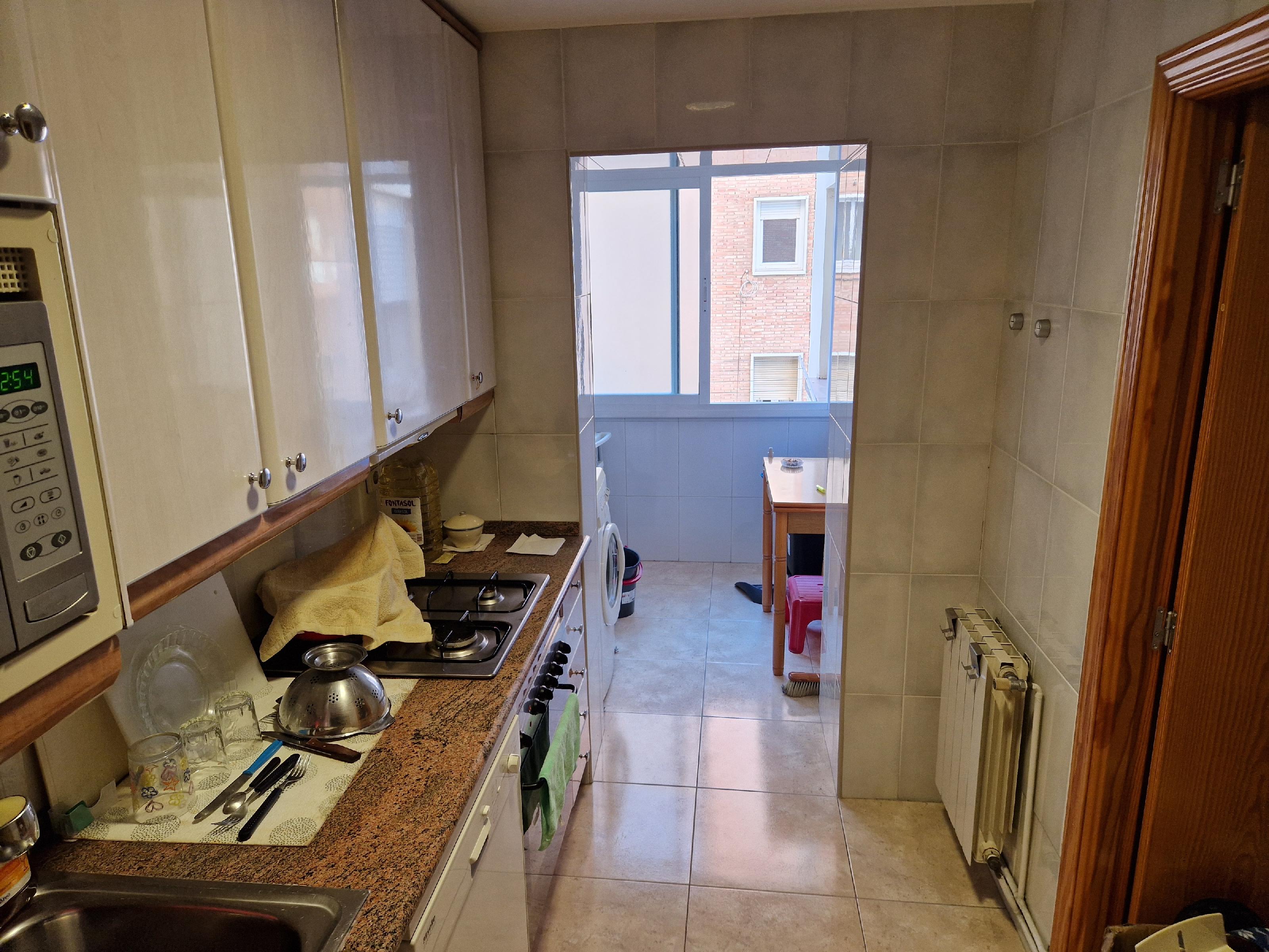 Imagen 10 Piso en venta en Lleida / Avenida de Madrid