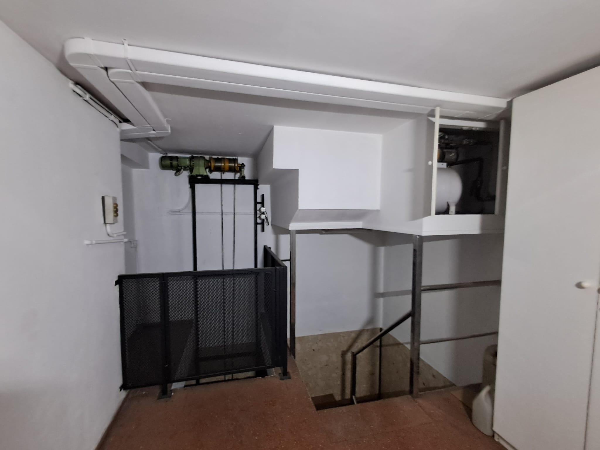 Imagen 18 Local Comercial en venta en Lleida / Local comercial al centre de Lleida