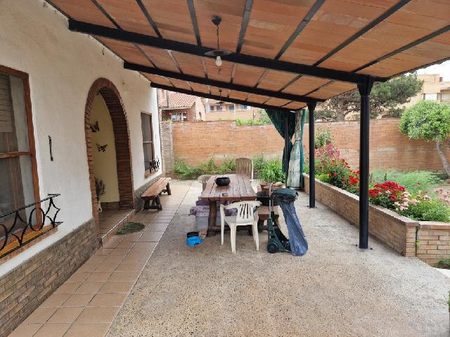 Imagen 2 Inmueble 302960 - Casa en venta en Almacelles / Chalet en planta en Almacelles