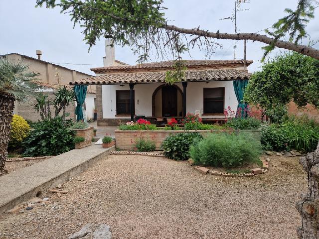 Imagen 1 Inmueble 302960 - Casa en venta en Almacelles / Chalet en planta en Almacelles