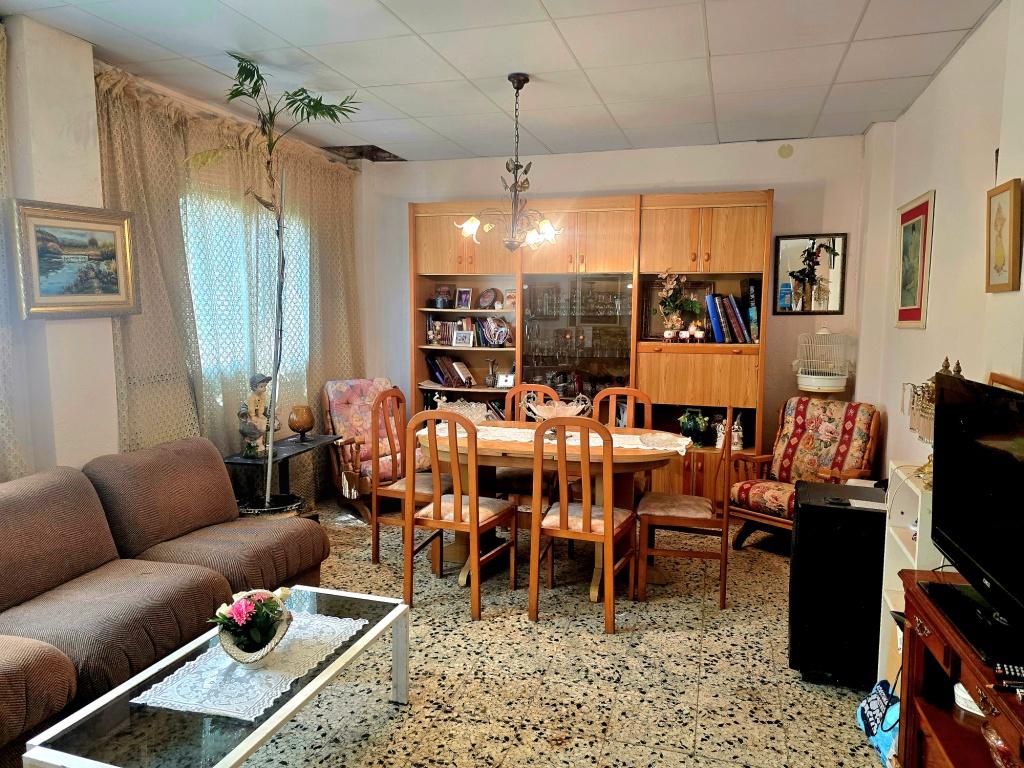 Imagen 11 Casa en venta en Alcarràs / Magnífica torre con patio y terreno rústico