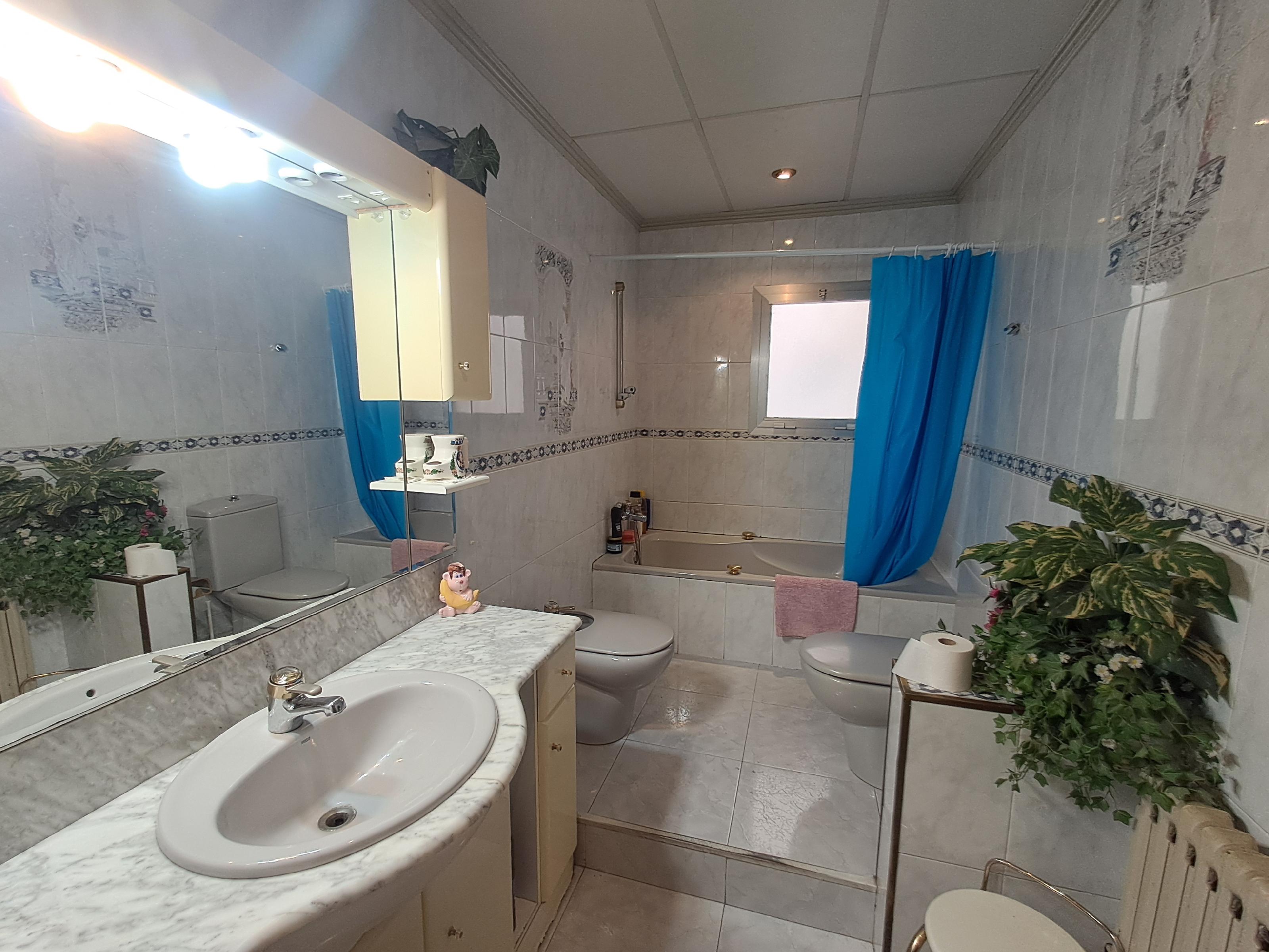 Imagen 7 Piso en venta en Lleida / Piso señorial junto a Humbert Torres