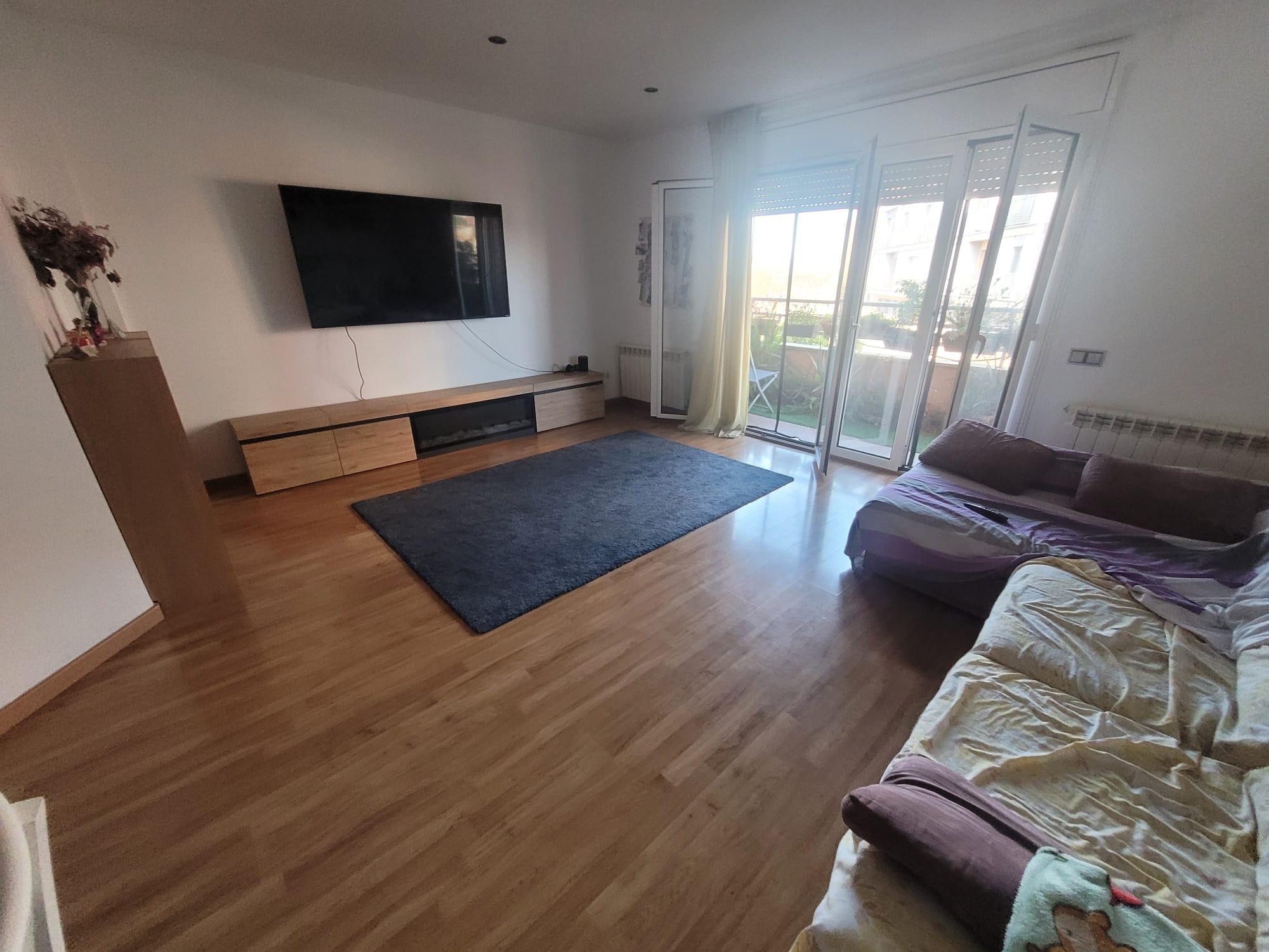Imagen 1 Casa en venta en Lleida / Casa adosada en Partida de Llivia