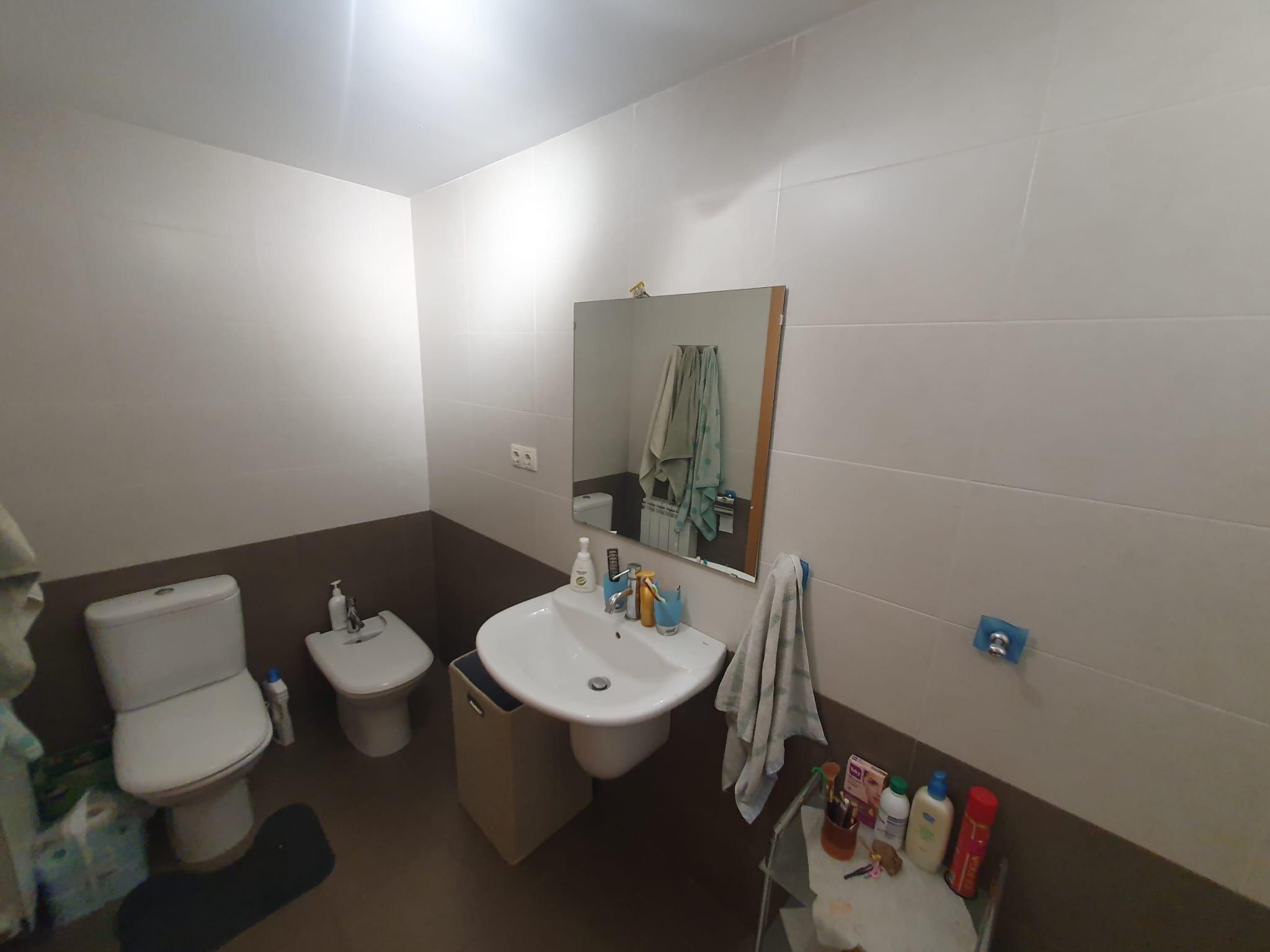 Imagen 8 Piso en venta en Vilanova De Segrià / Cerca de las piscinas municipales y el pabellón