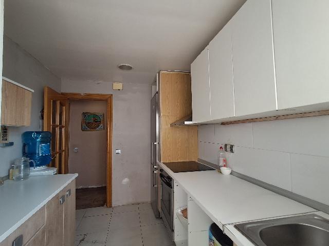 Imagen 1 Inmueble 305225 - Piso en venta en Lleida / Pis al centre de cappon amb asensor i garatge exterior.