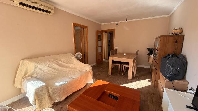 Imagen 3 Inmueble 305225 - Piso en venta en Lleida / Centre de cappont amb ascensor i garatge exterior.