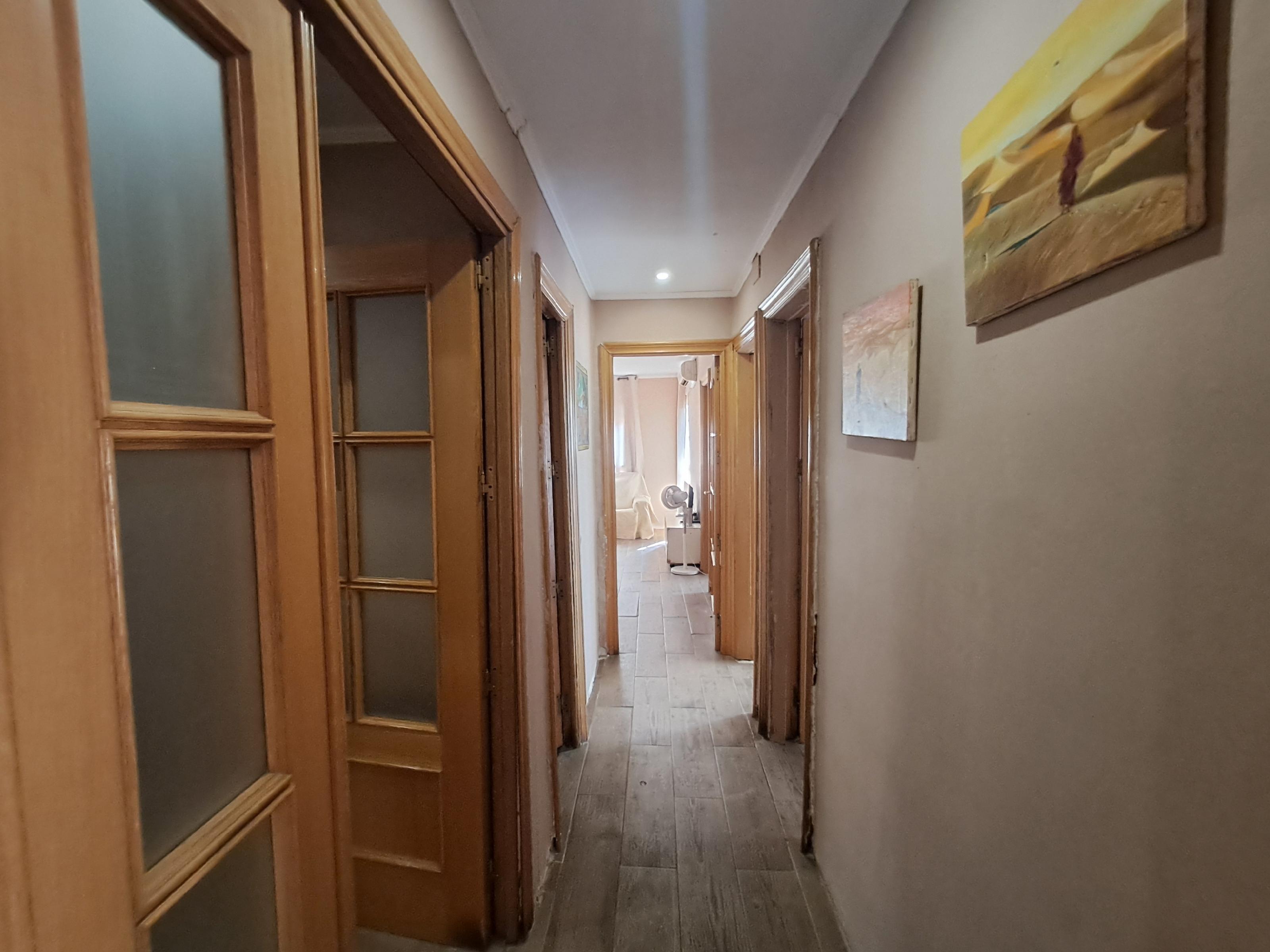 Imagen 8 Piso en venta en Lleida / Pis al centre de cappon amb asensor i garatge exterior.