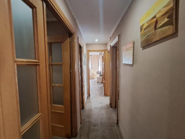 Imagen 8 Inmueble 305225 - Piso en venta en Lleida / Pis al centre de cappon amb asensor i garatge exterior.