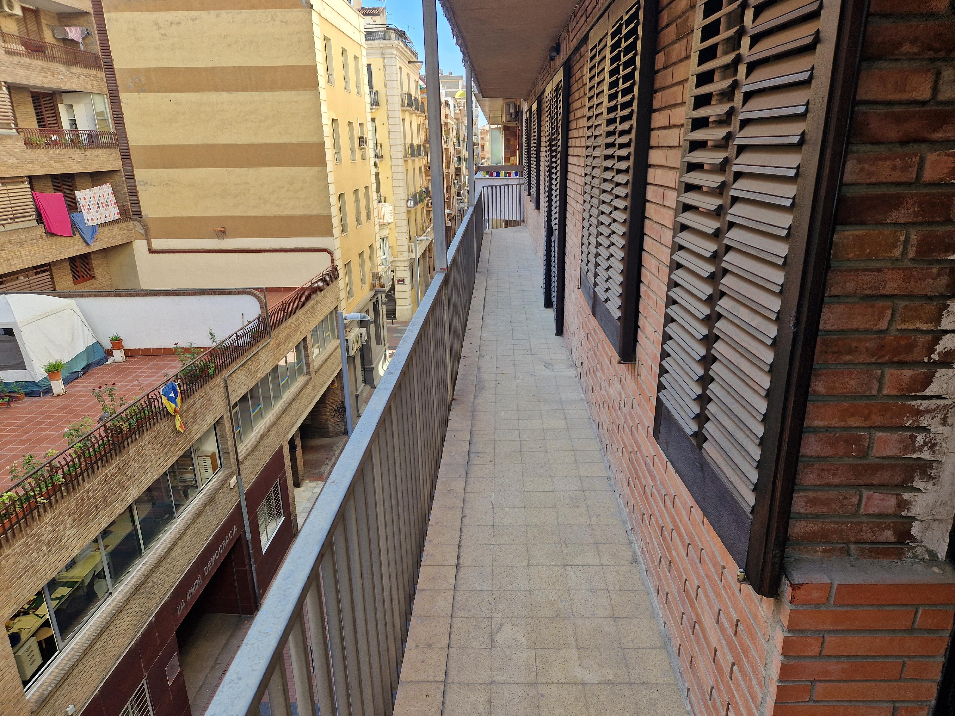 Imagen 1 Piso en venta en Lleida / Rambla Ferran..