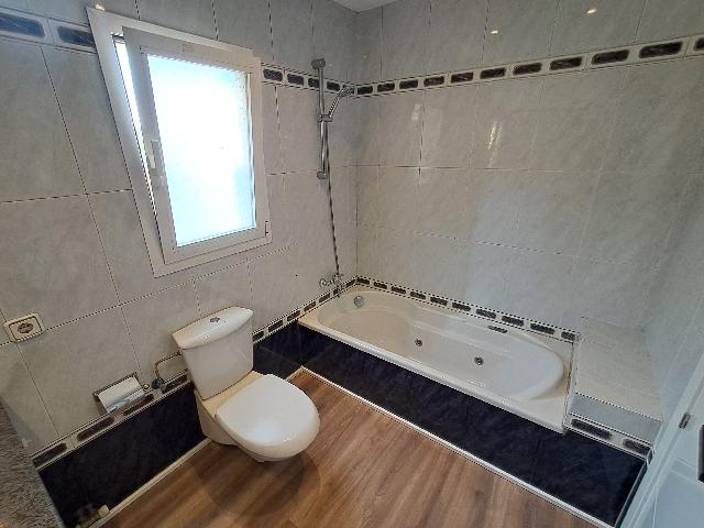 Imagen 8 Inmueble 306405 - Piso en venta en Lleida / Avinguda Rosa Parks