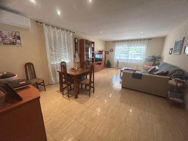 Imagen 12 Inmueble 303974 - Casa Aislada en venta en Sant Salvador De Guardiola / Urbanización El Calvet