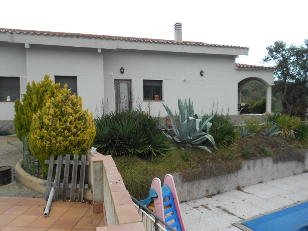 Imagen 4 Casa Rústica en venta en Lloret De Mar / Masies de Lloret, 5.000 m² de Parcela con piscina