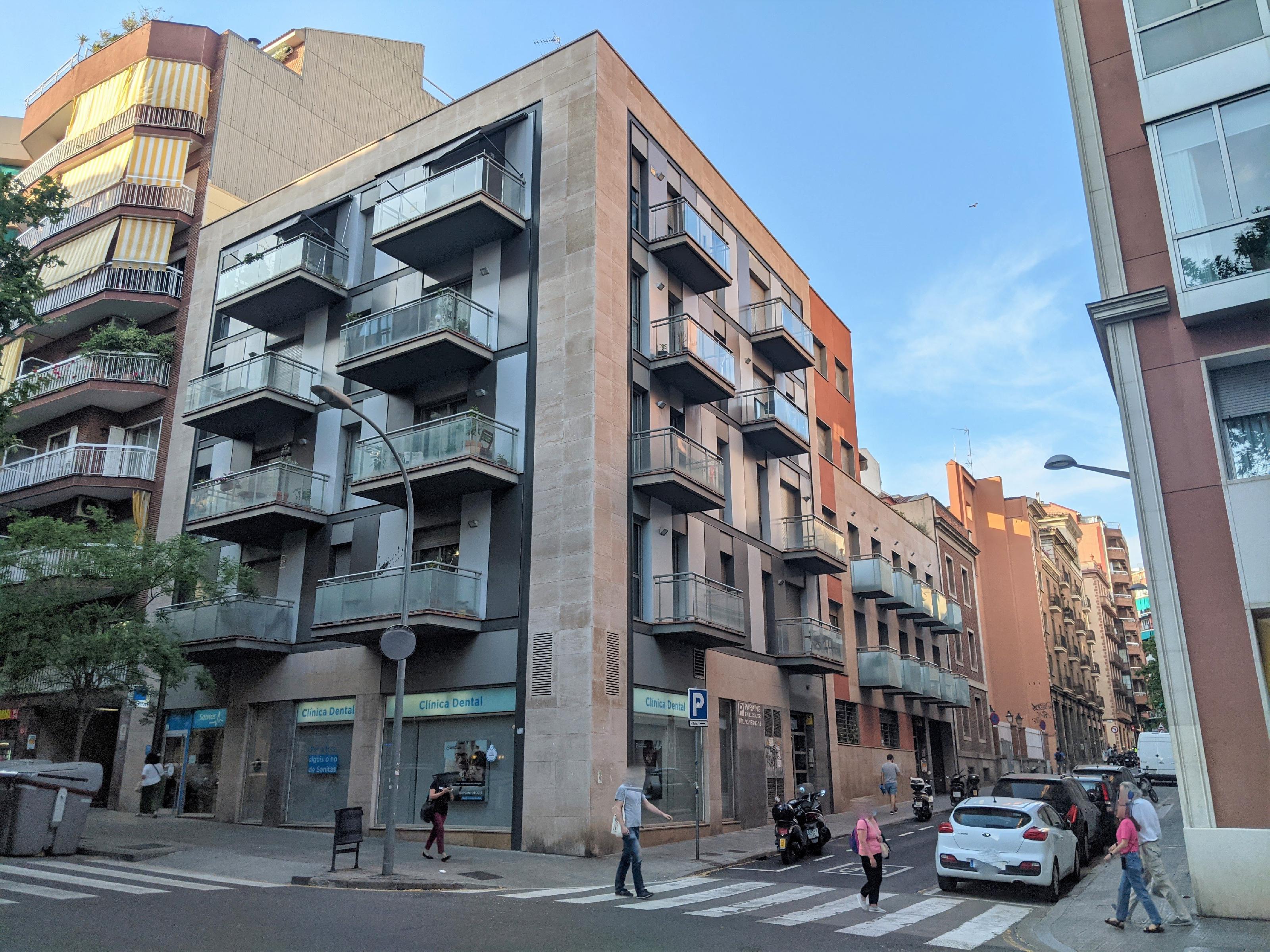 Imagen 6 Parking Coche en venta en Barcelona / Escorial-Sant Lluis