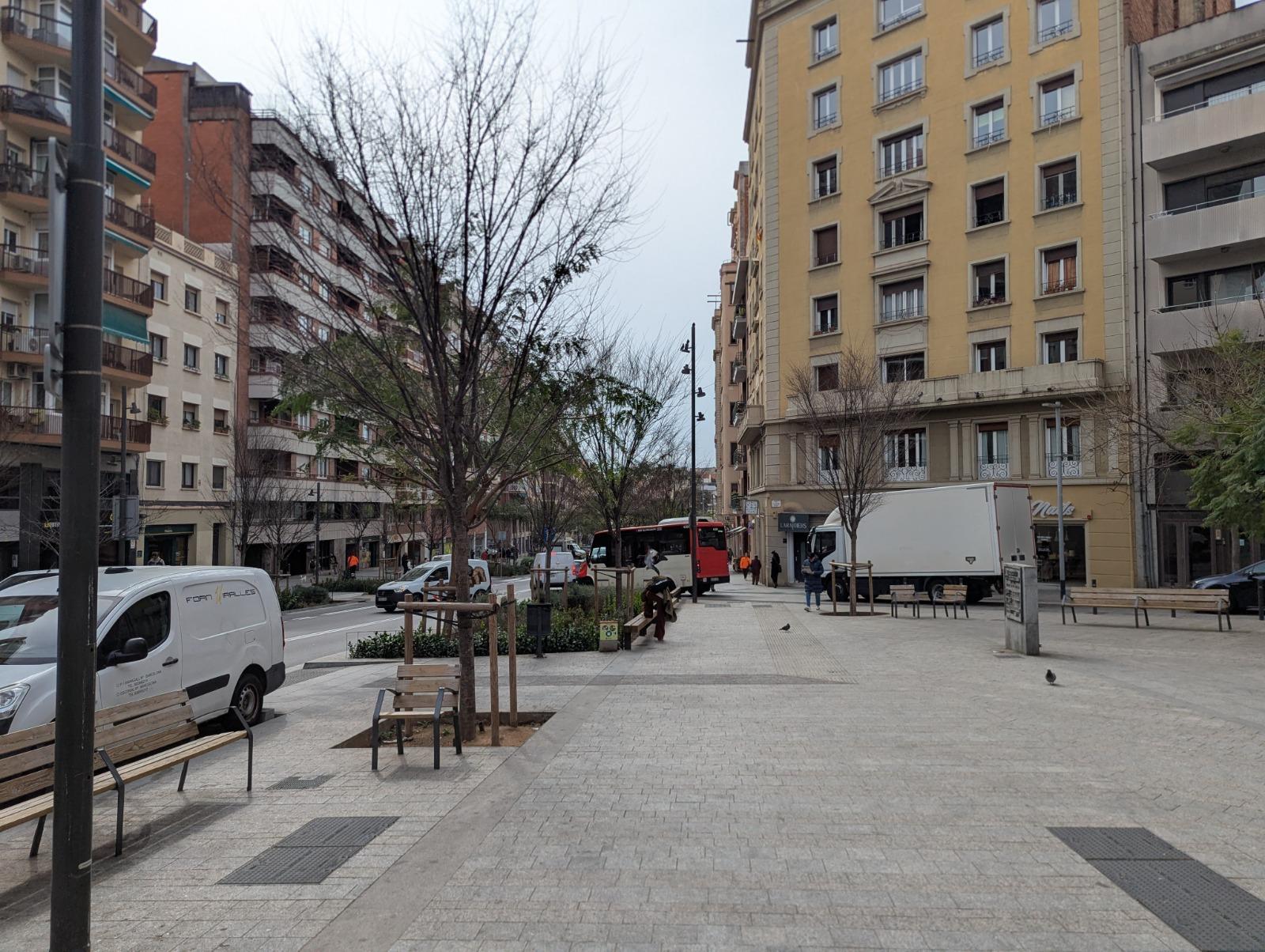Imagen 15 Local Comercial en alquiler en Barcelona / Pi i Margall - Plaça Joanic