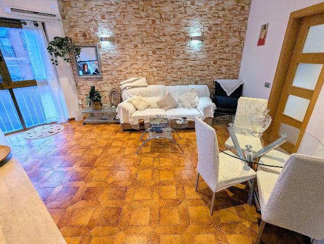 Imagen 12 Inmueble 299367 - Piso en venta en Barcelona / Pi i Margall - Joanic