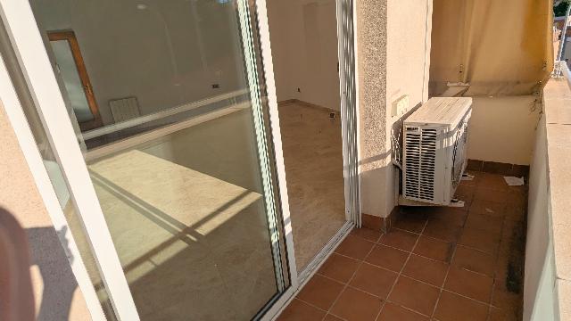 Imagen 4 Inmueble 299741 - Piso en venta en Barcelona / Santuari - Parc dels Tres Turons