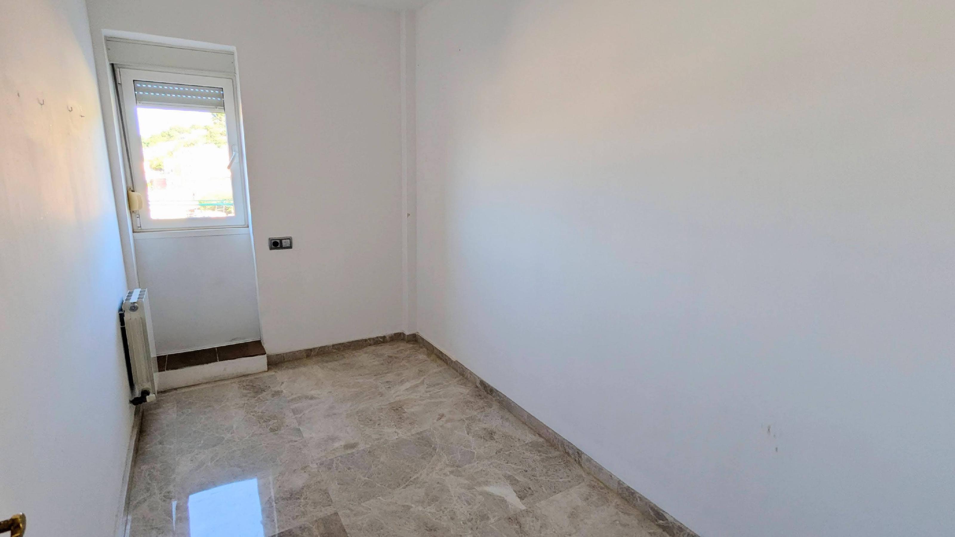 Imagen 31 Piso en venta en Barcelona / Santuari - Parc dels Tres Turons