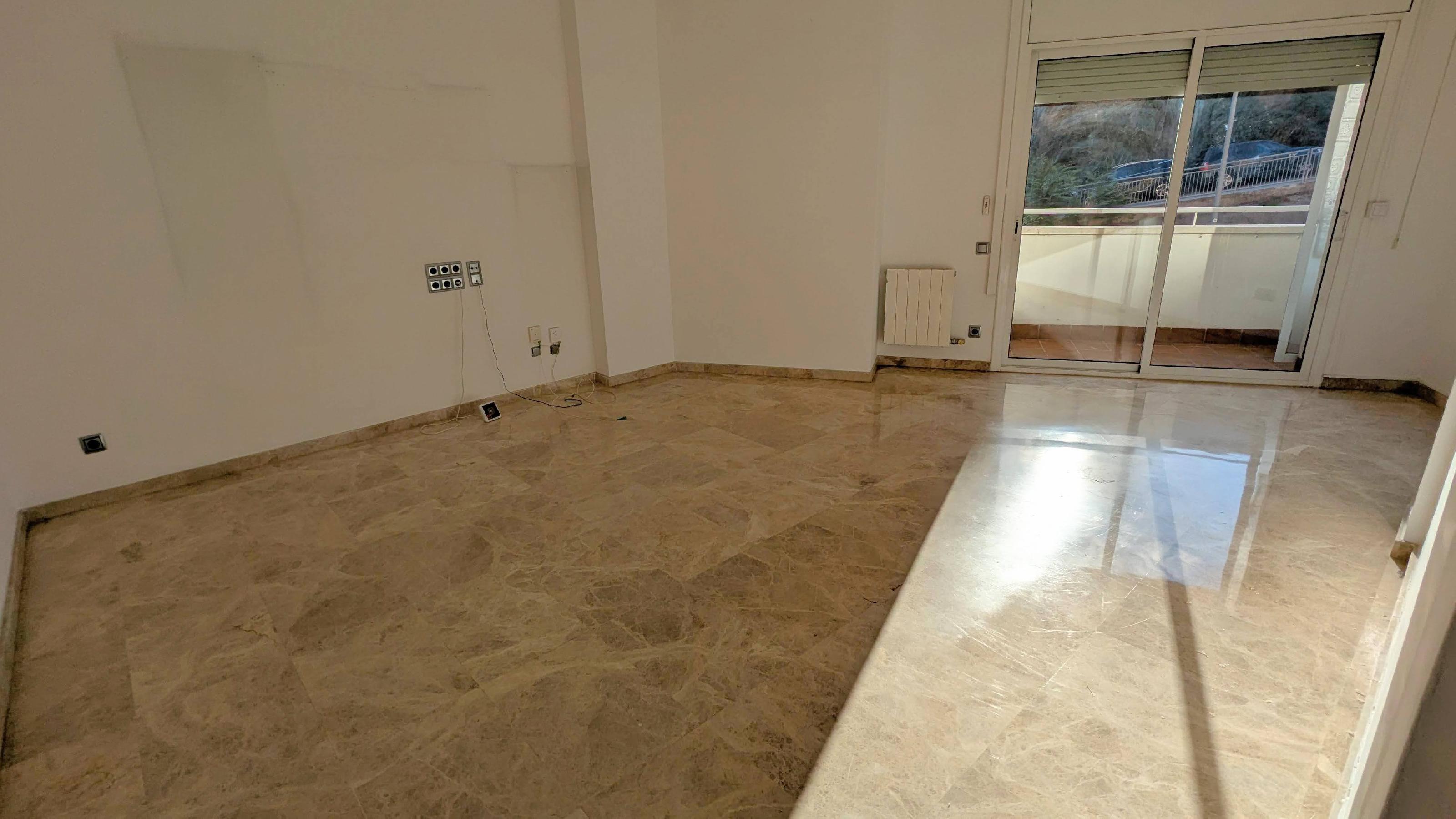 Imagen 9 Piso en venta en Barcelona / Santuari - Parc dels Tres Turons
