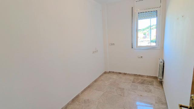 Imagen 19 Inmueble 299741 - Piso en venta en Barcelona / Santuari - Parc dels Tres Turons