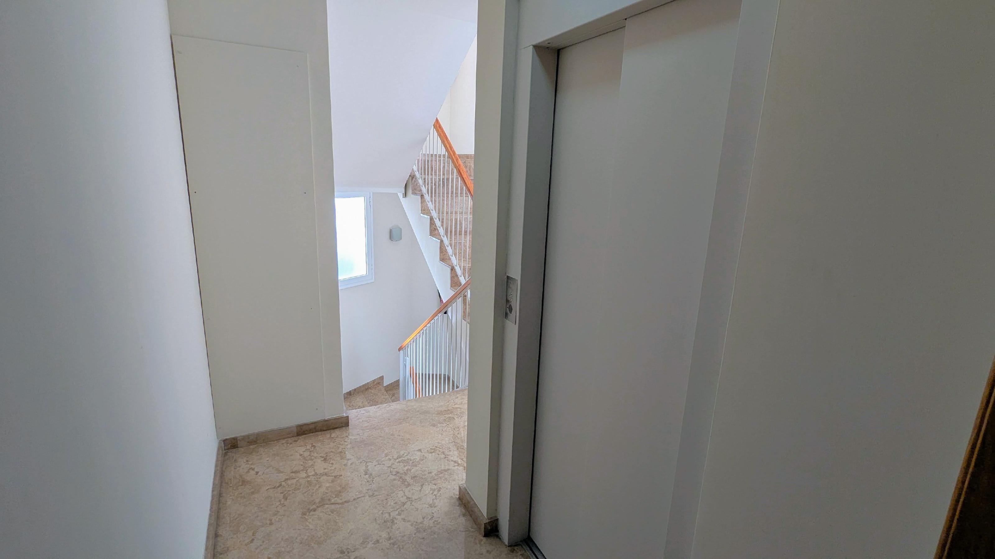 Imagen 30 Piso en venta en Barcelona / Santuari - Parc dels Tres Turons