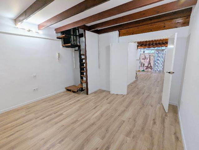 Imagen 1 Inmueble 300189 - Loft en venta en Barcelona / Napoles - Sant Antoni Maria Claret