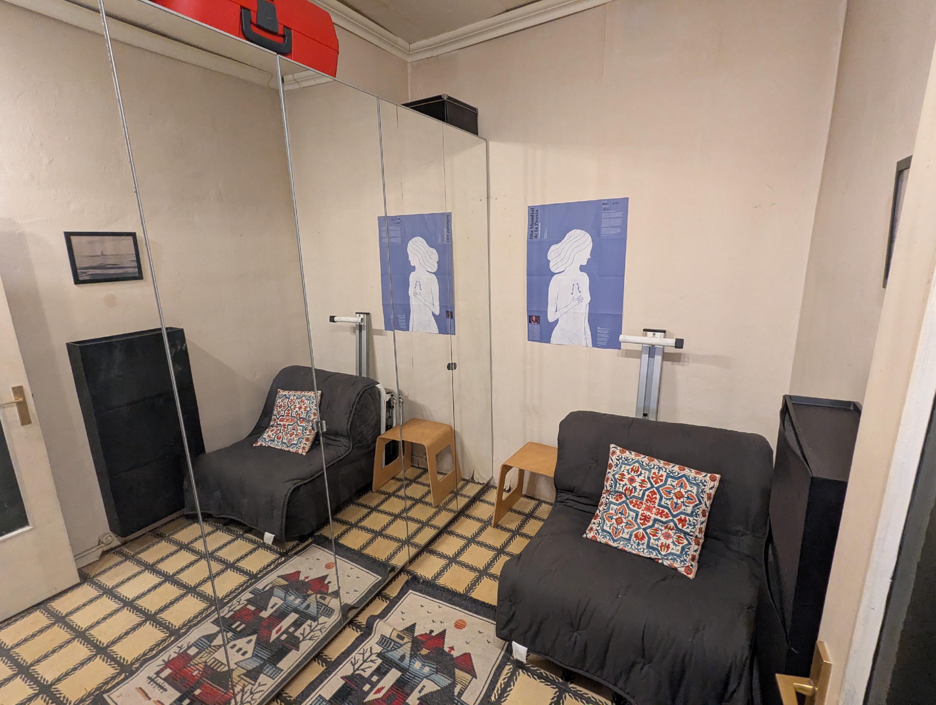 Imagen 12 Piso en venta en Barcelona / Ramon y Cajal con Plaça Joanic