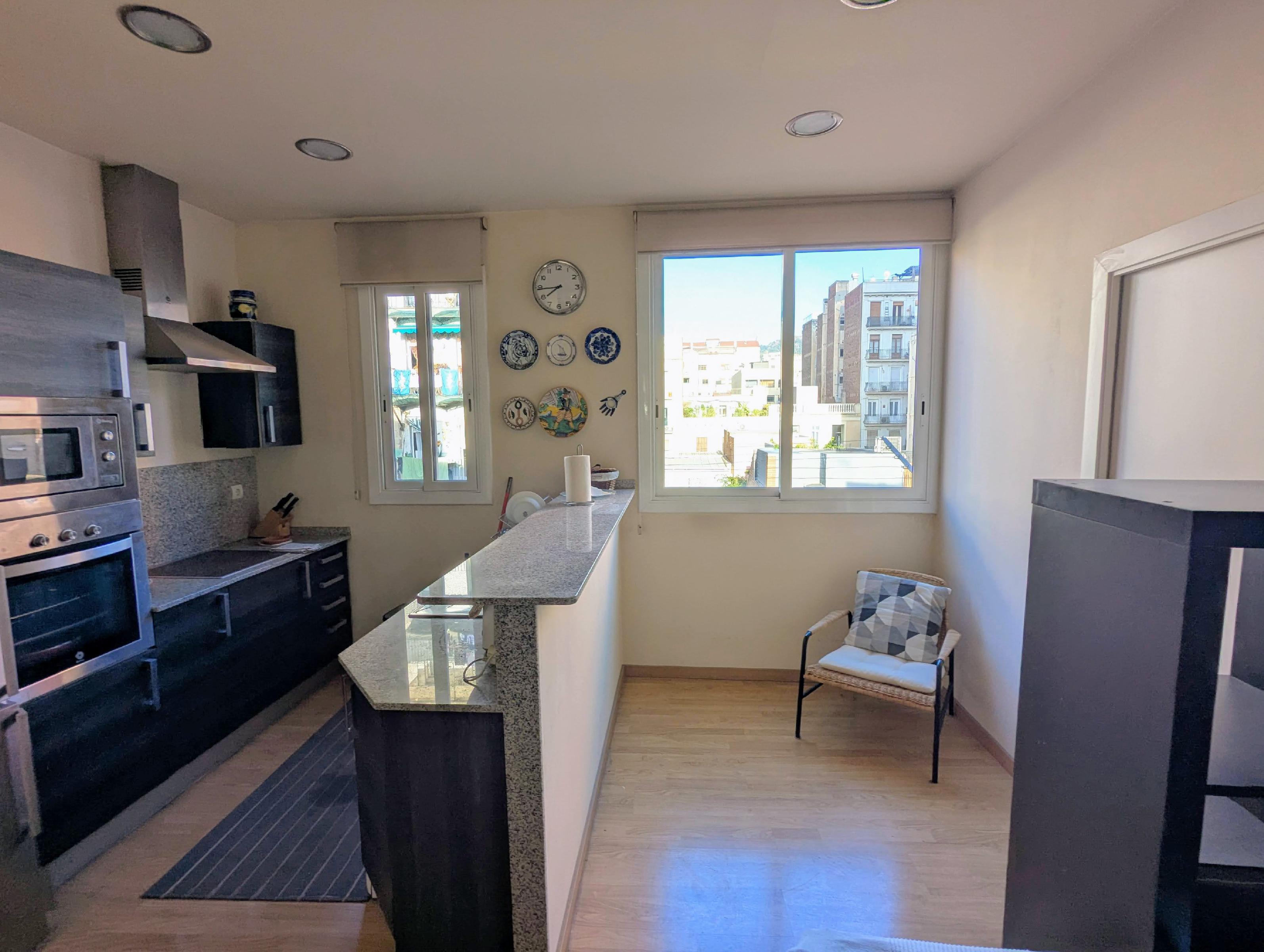 Imagen 10 Piso en venta en Barcelona / Ramon y Cajal con Plaça Joanic