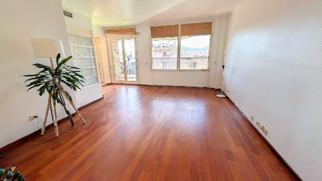 Imagen 1 Inmueble 305775 - Piso en venta en Barcelona / Bruc con Corsega 