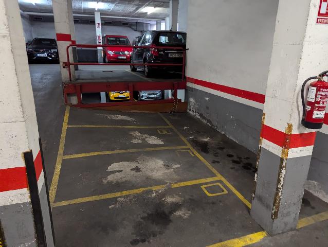 Imagen 3 Inmueble 306852 - Parking Coche en venta en Barcelona / Montmany / Encarnació