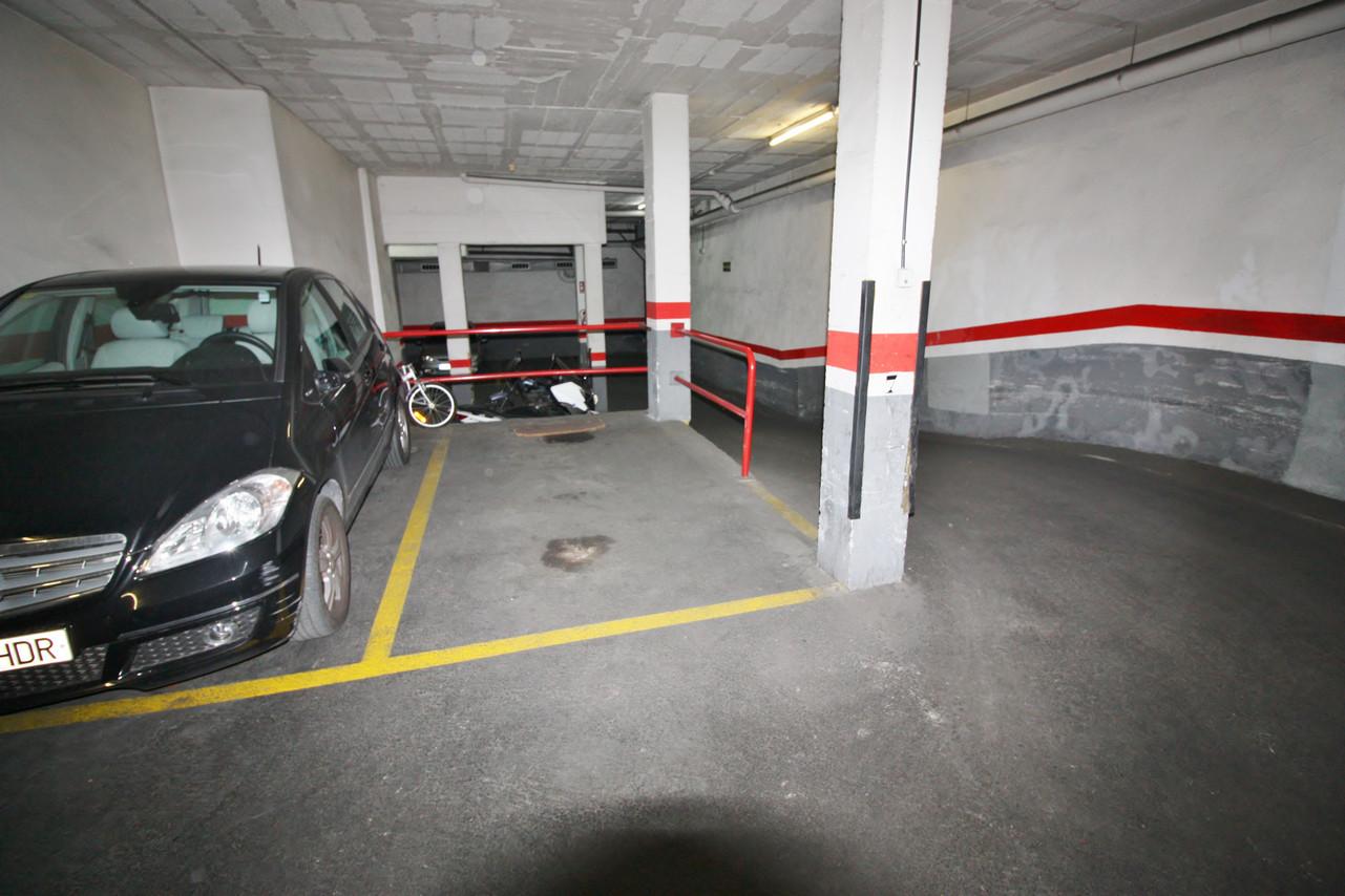 Imagen 4 Parking Coche en venta en Barcelona / Montmany / Encarnació