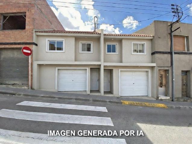 Imagen 1 Inmueble 239916 - Casa Adosada en venta en Rubí / La Serreta a 10 min del centro 