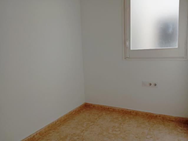 Imagen 11 Inmueble 281317 - Piso en venta en Rubí / Muy cerca del Mercat y colegios.