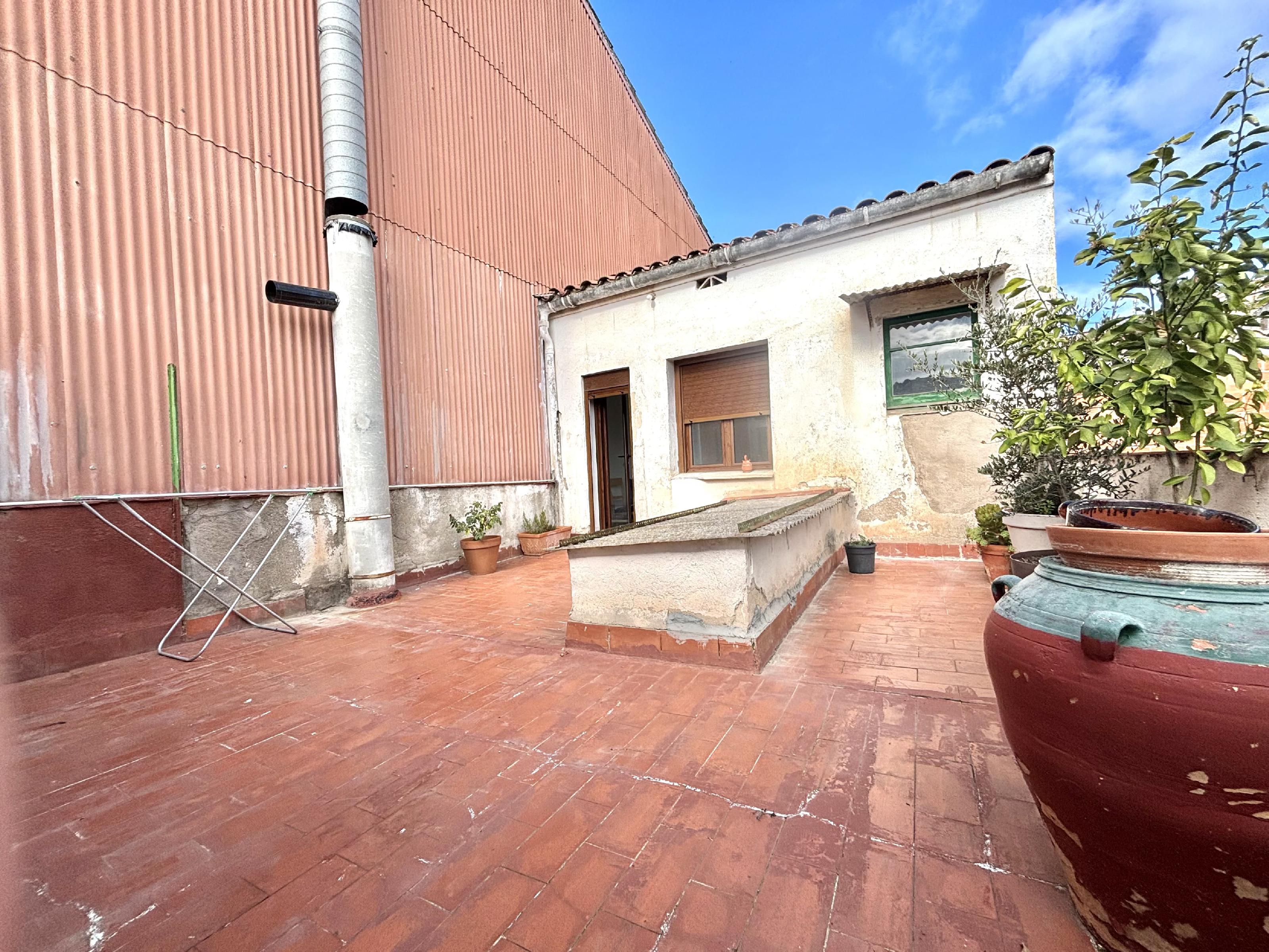 Imagen 9 Casa Adosada en venta en Rubí / Casa adosada con patio en la Serreta