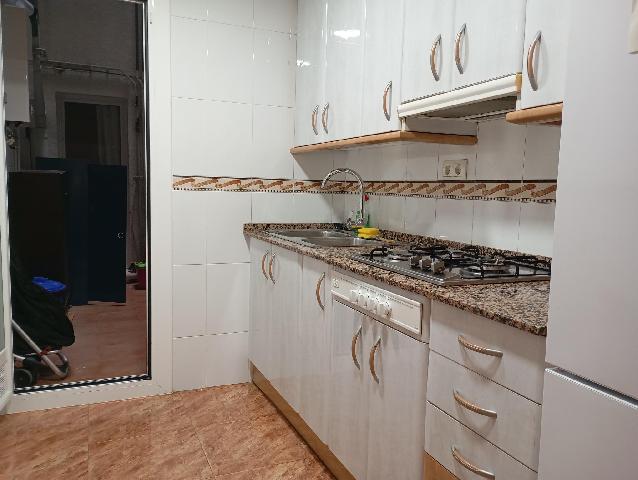 Imagen 3 Inmueble 292681 - Piso en venta en Rubí / En el Progreso, muy cerca del Cap.