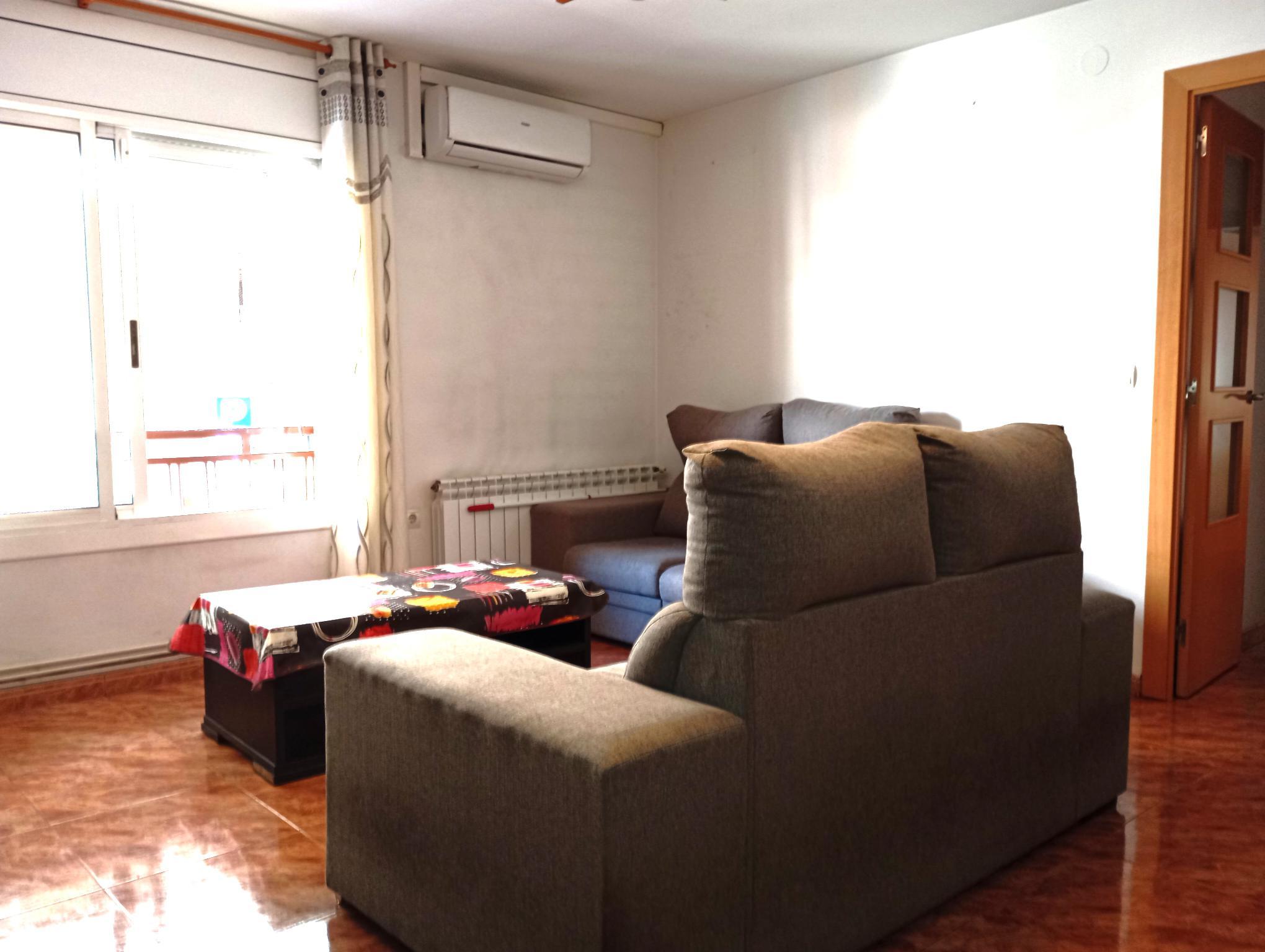 Imagen 1 Piso en venta en Rubí / En el Progreso, muy cerca del Cap.