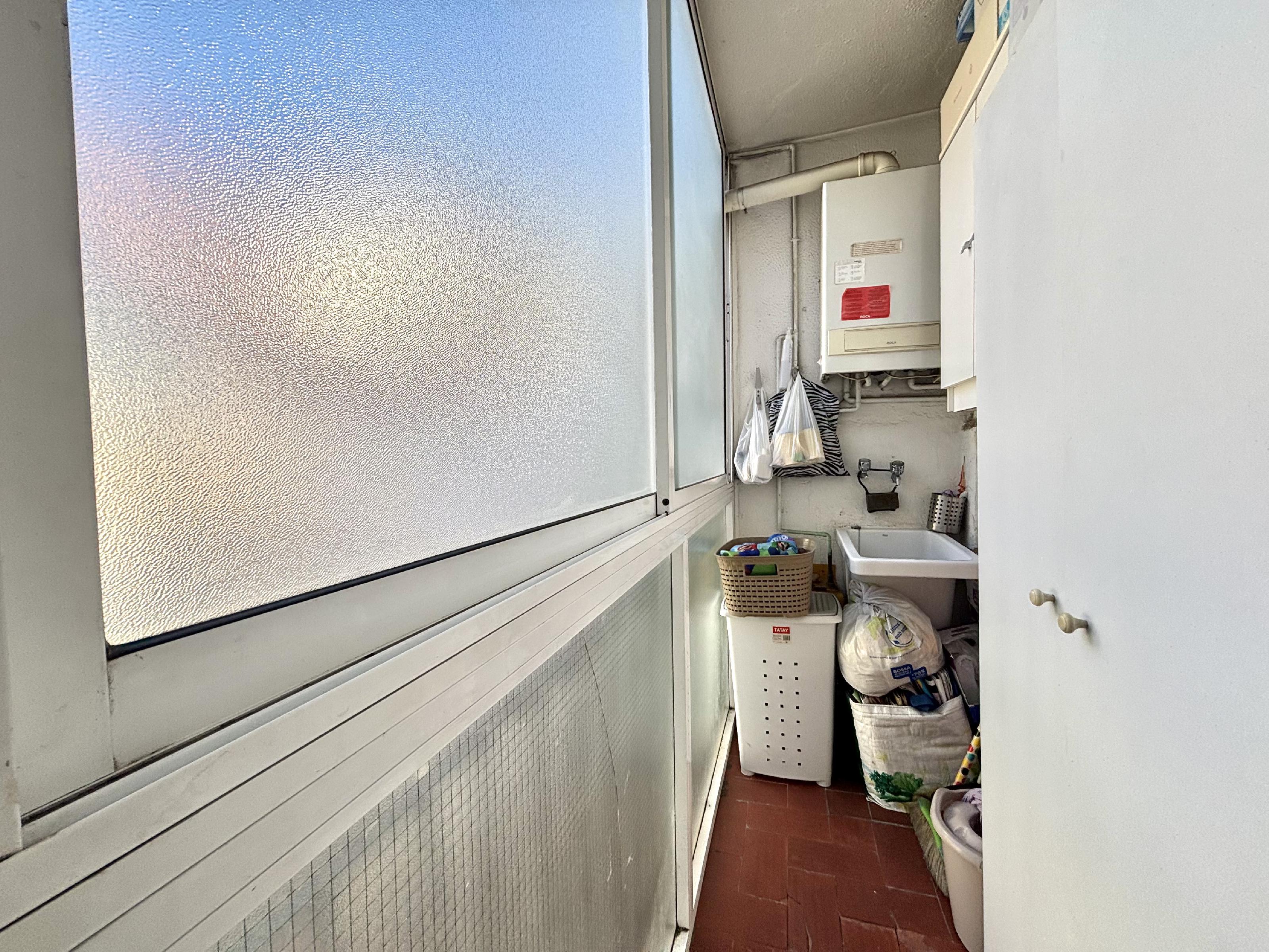 Imagen 5 Piso en venta en Rubí / Plaza Constitución - Les Torres