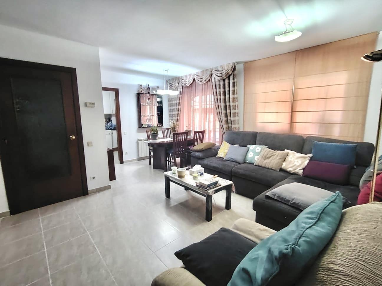 Imagen 1 Piso en venta en Rubí / Ca n´Oriol - Cerca Av Estatut