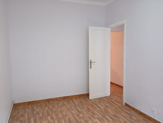 Imagen 3 Inmueble 300289 - Planta Baja en venta en Rubí / Muy cerca de supermercados y colegios