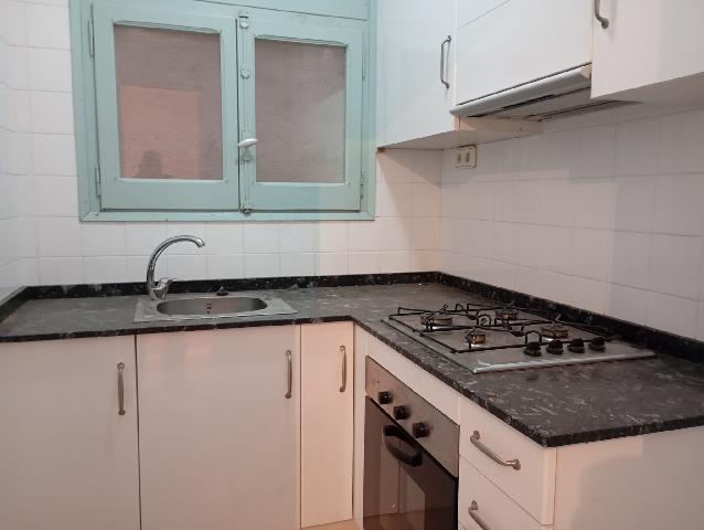 Imagen 2 Inmueble 300289 - Planta Baja en venta en Rubí / Muy cerca de supermercados y colegios